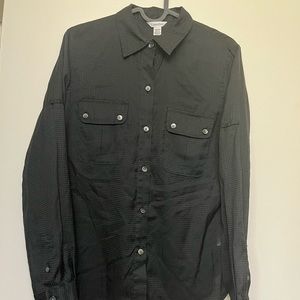 Calvin Klein Women's Classic Long Sleeve Roll Tab Button Down Shirt